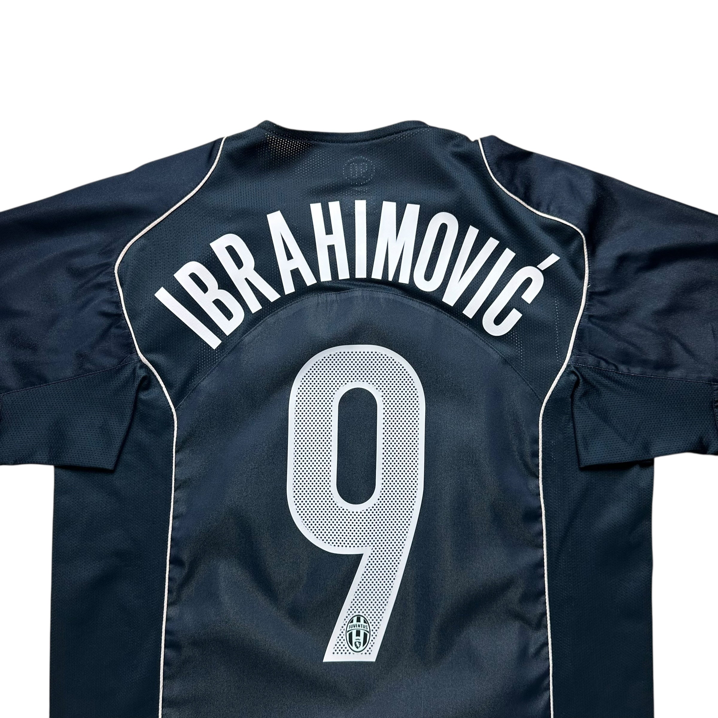 Juventus 2004-05 Away Shirt (M) Ibrahimovic #9