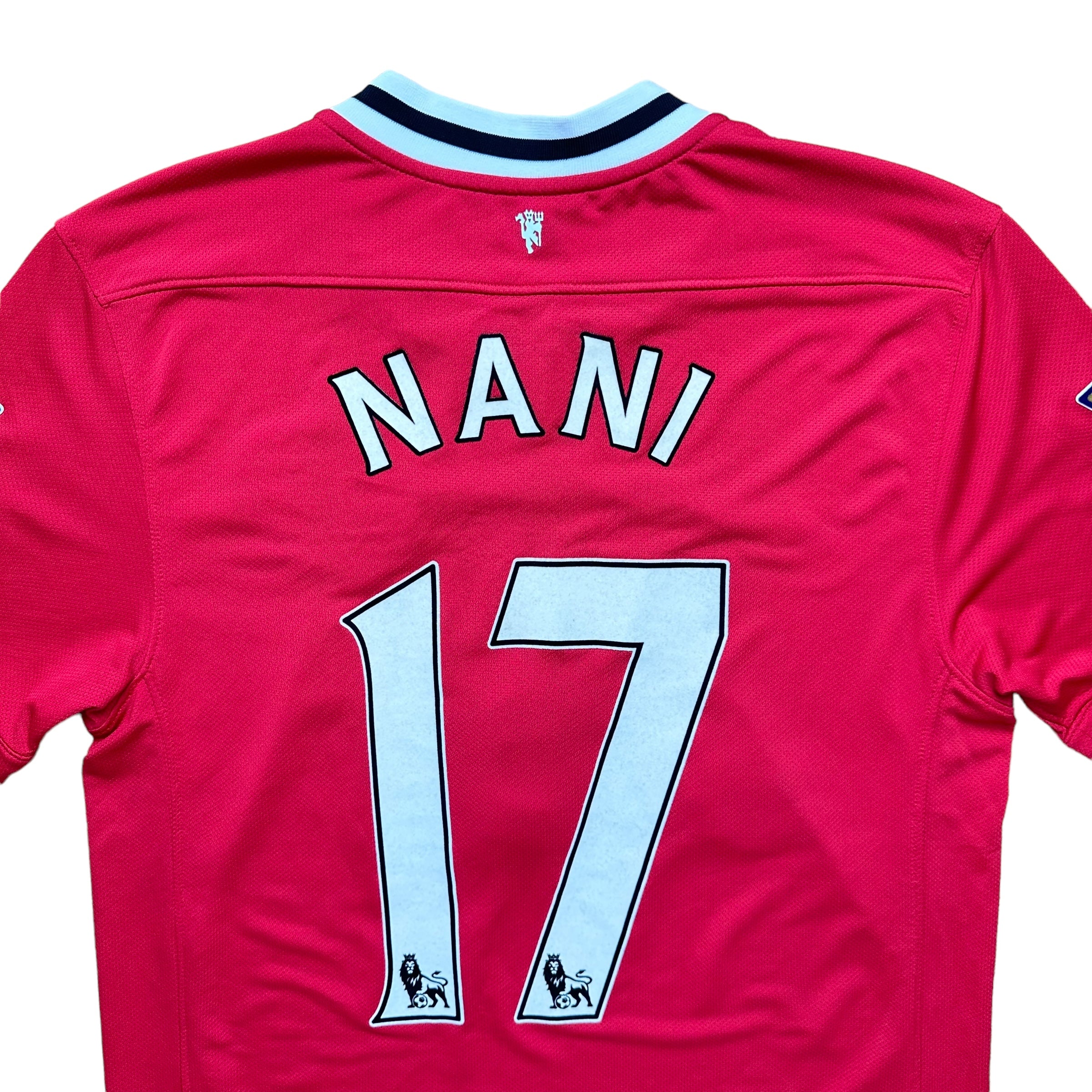 Manchester United 2011-12 Home Shirt (M) Nani #17