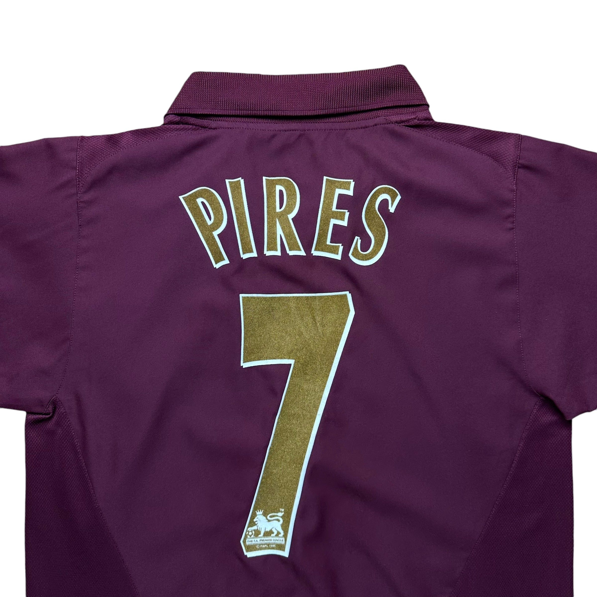 Arsenal 2005-06 Home Shirt (M) Pires #7