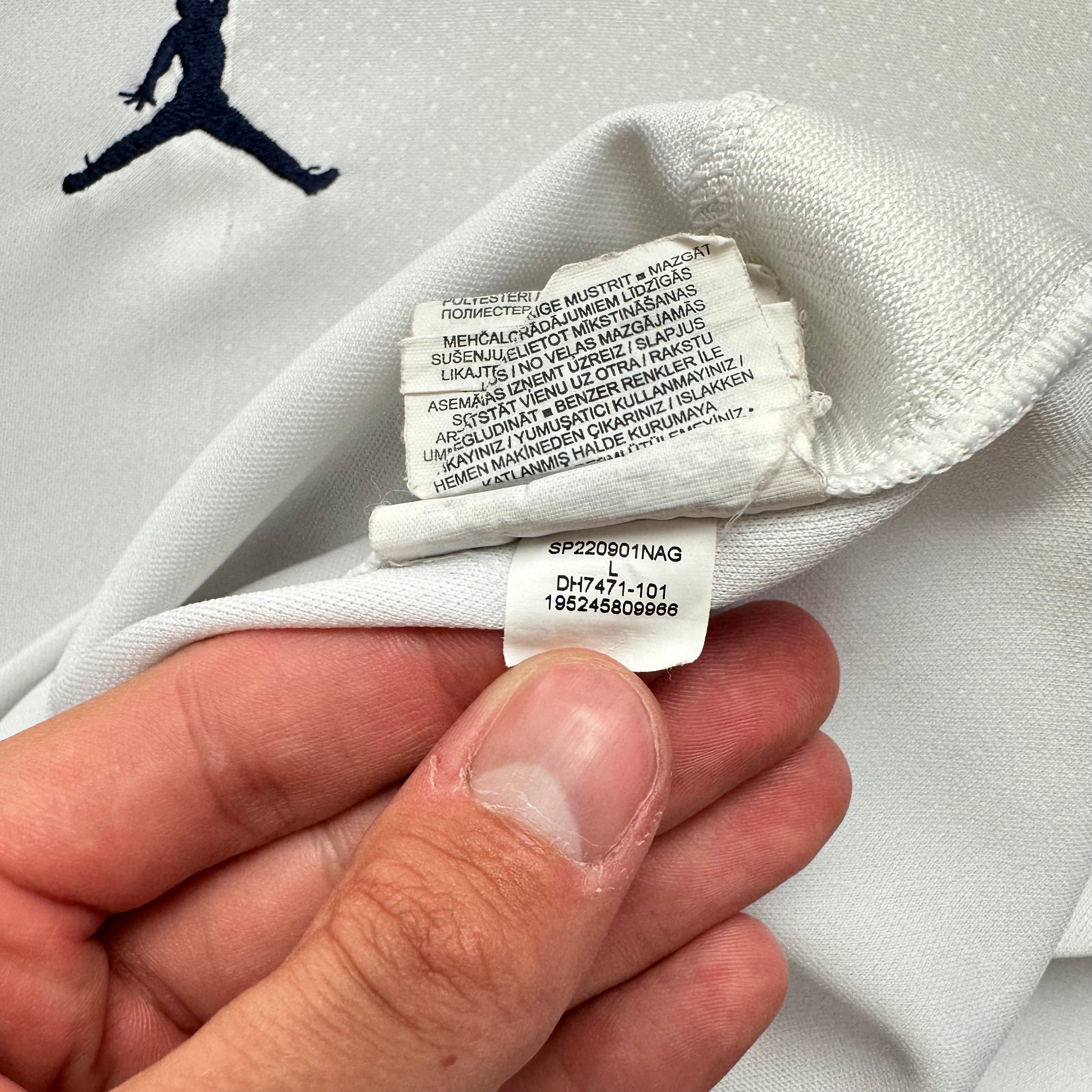 PSG 2021-22 Fourth Shirt (L)