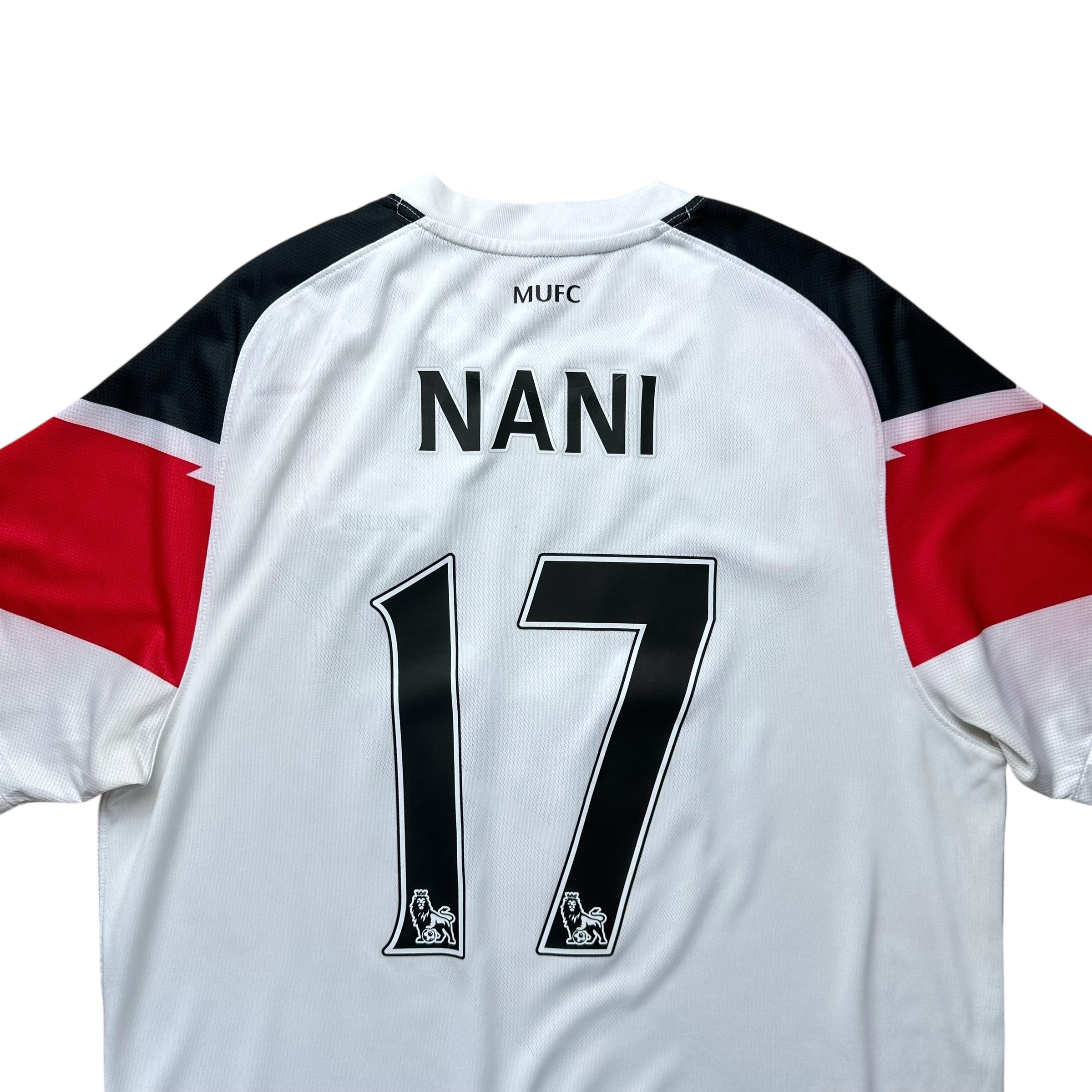 Manchester United 2010-11 Away Shirt (M) Nani #17