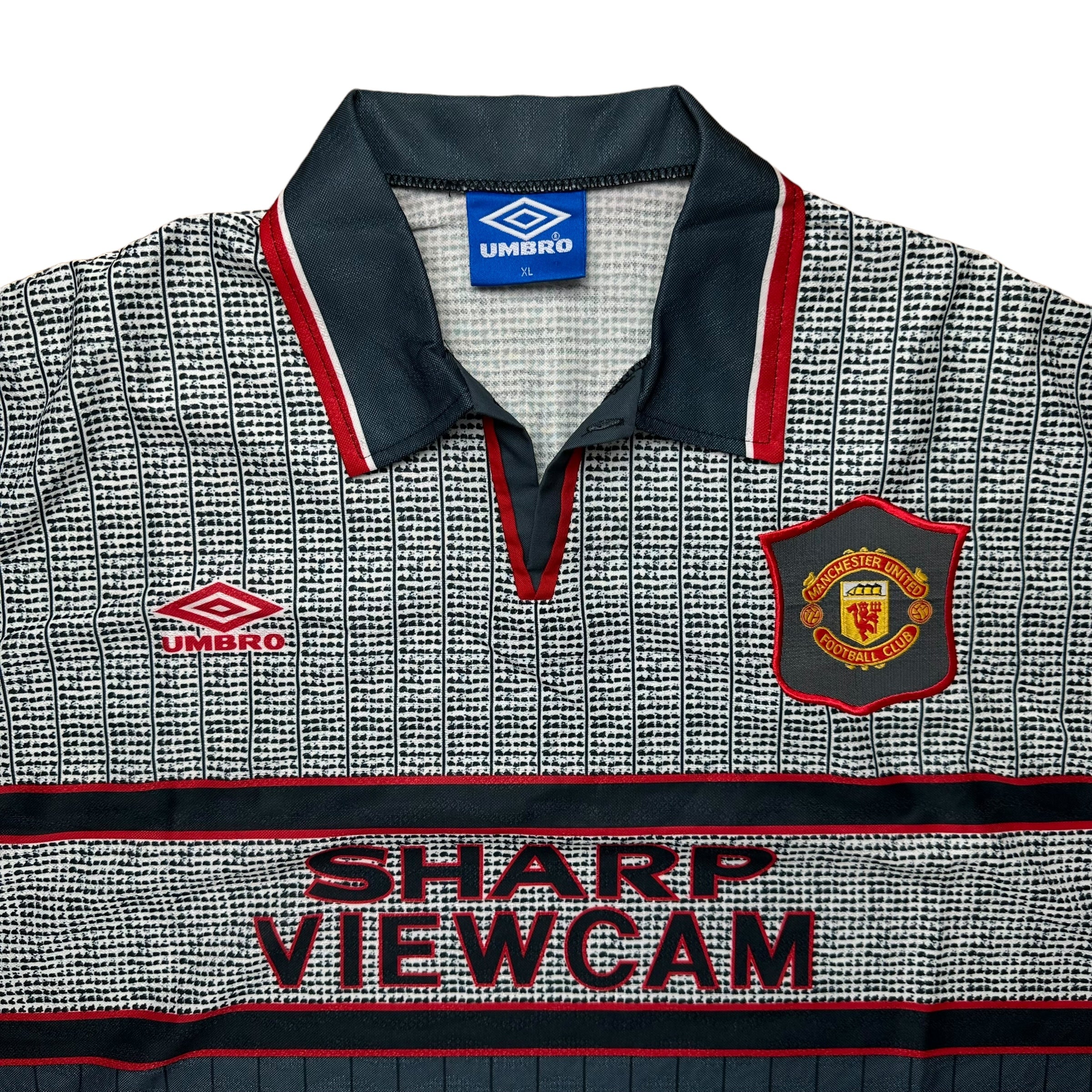 Manchester United 1995-96 Away Shirt (XL)