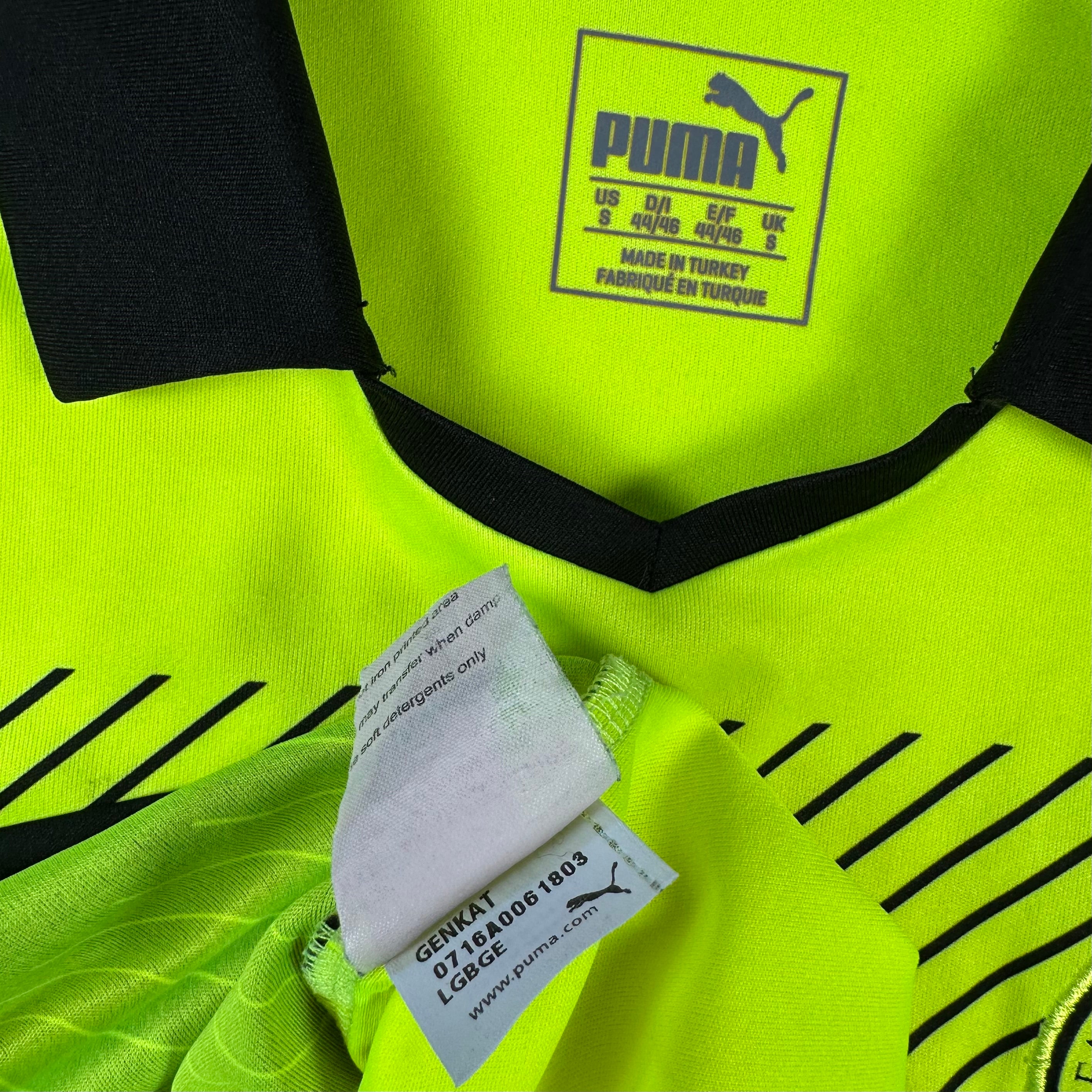 Reading 2016-17 Away Shirt (S)