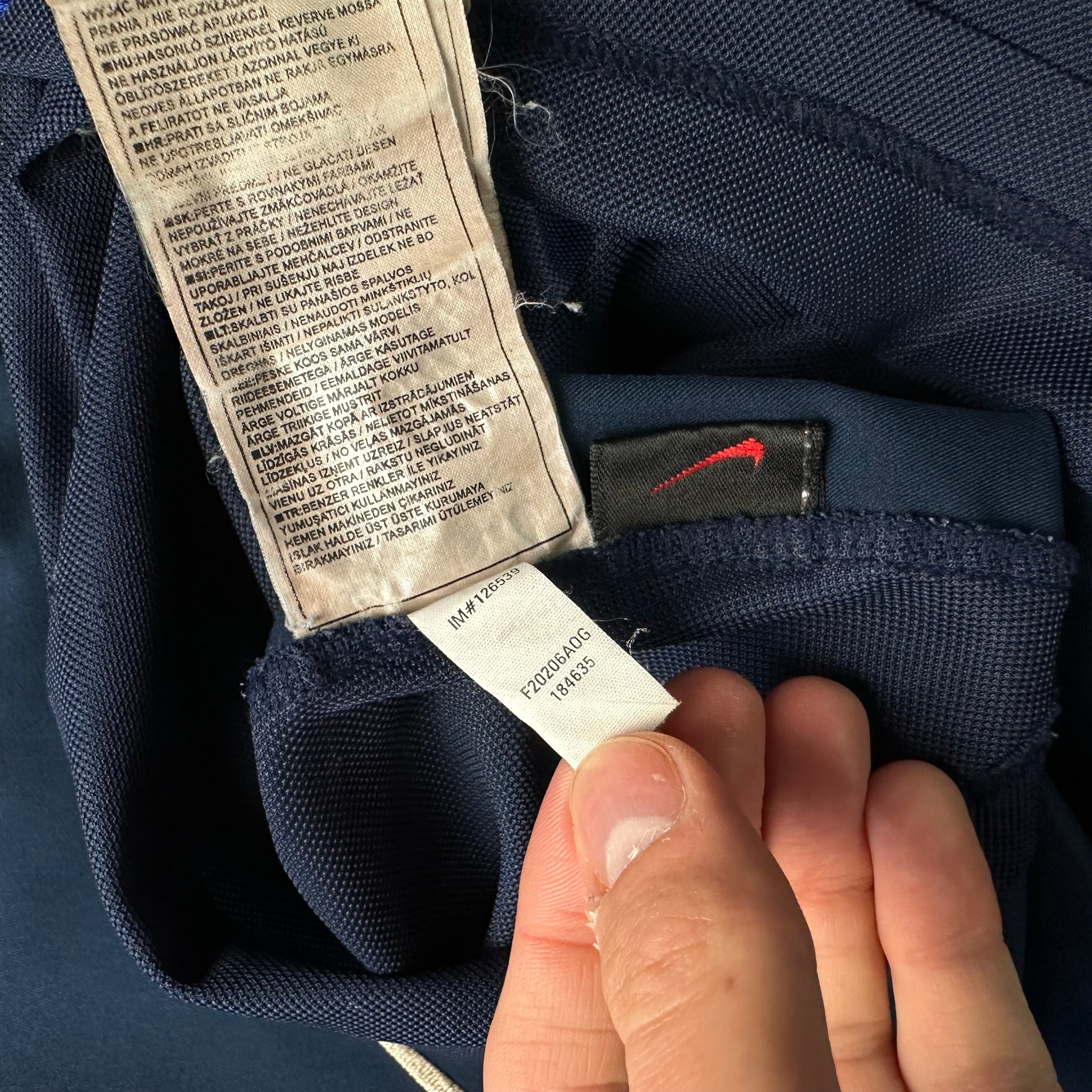 Barcelona 2003-04 Away Shirt (L) Ronaldinho #10