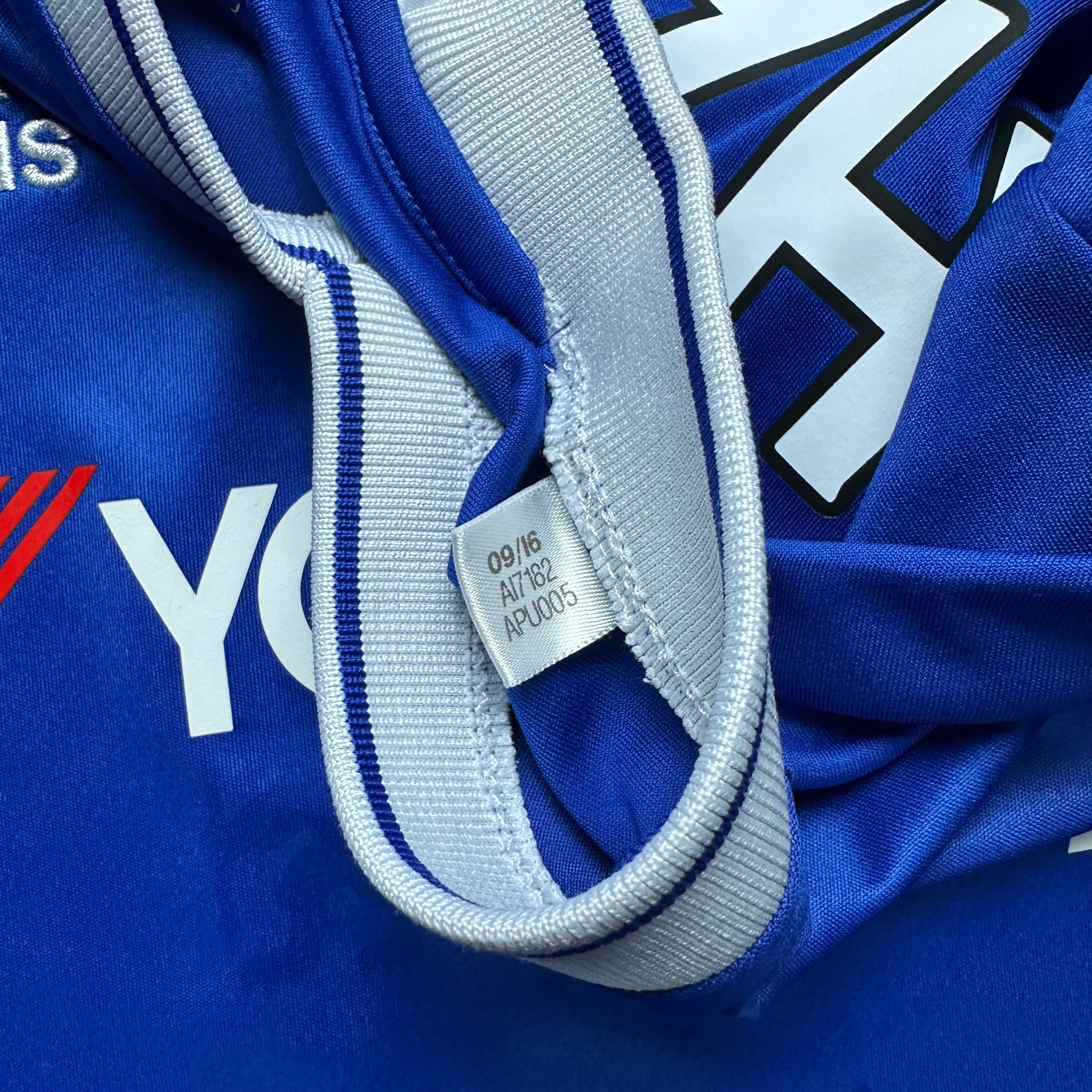 Chelsea 2016-17 Home Shirt (S) Hazard #10