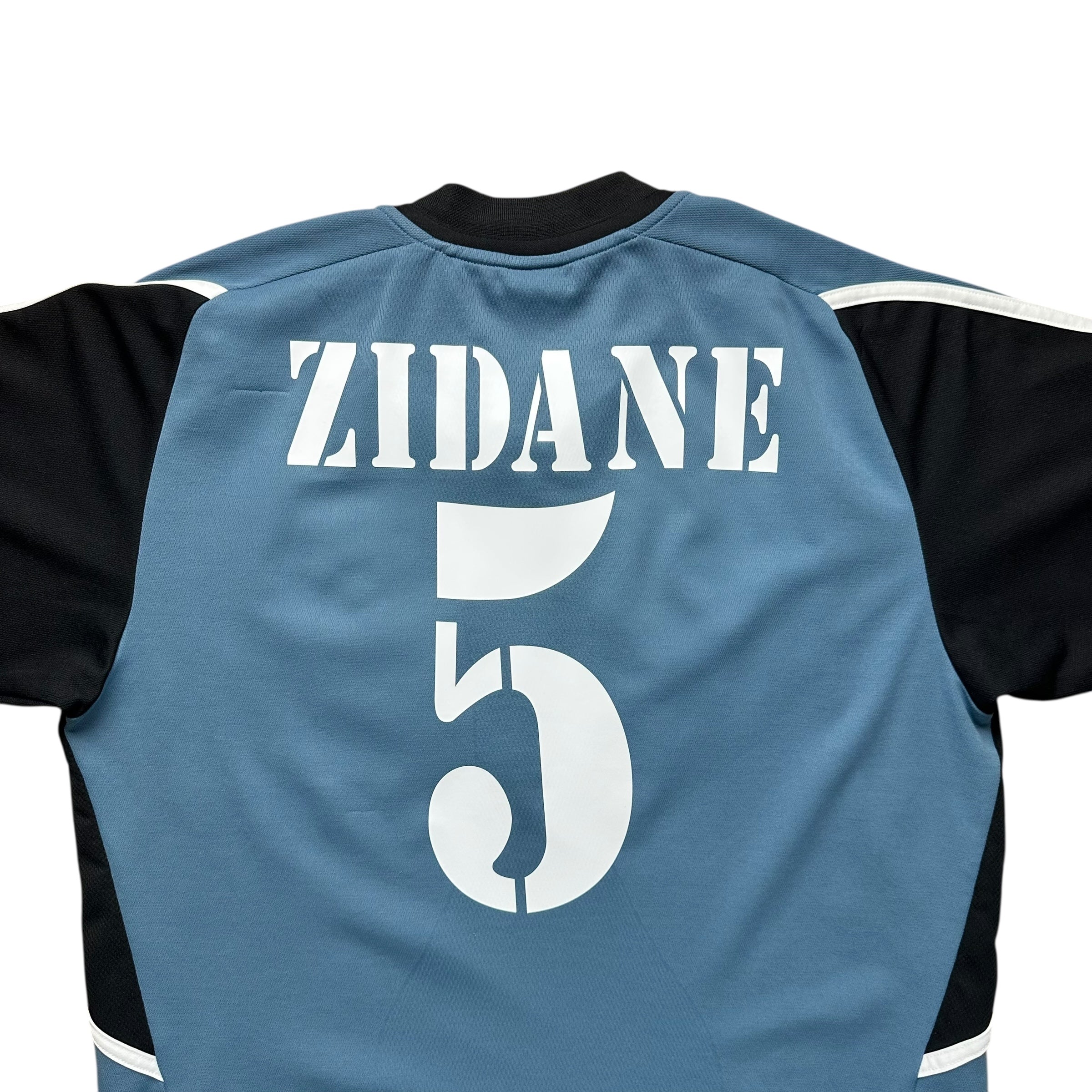Real Madrid 2001-02 Third Shirt (M) Zidane #5
