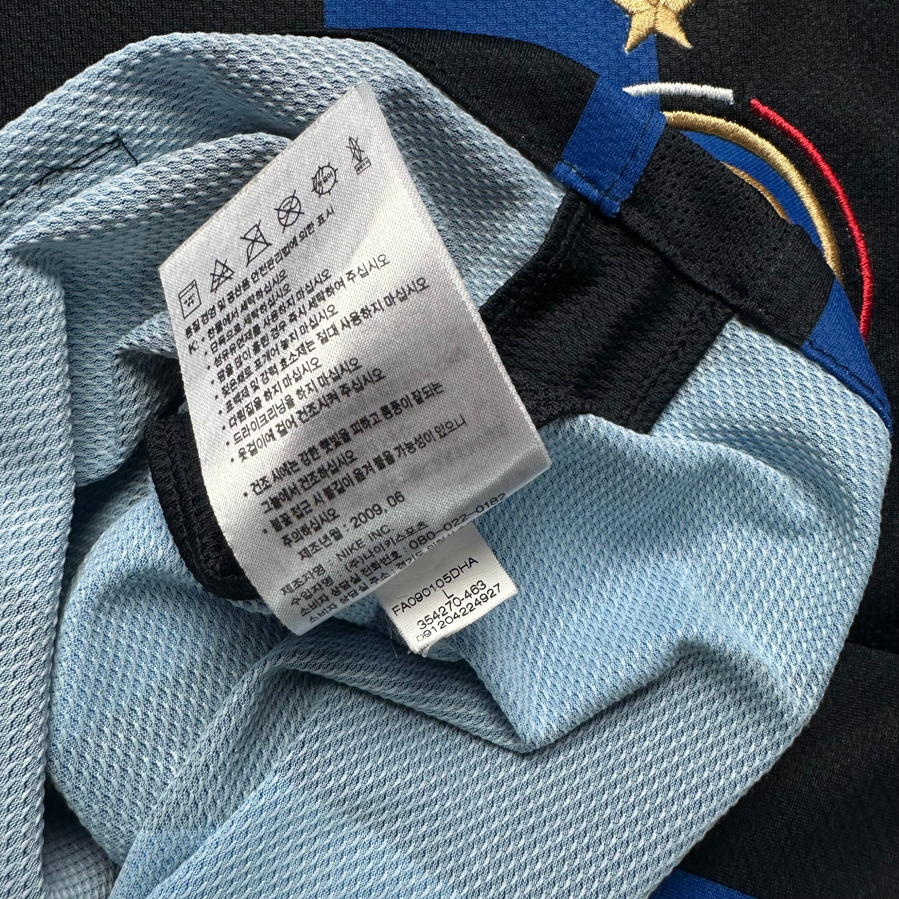 Inter Milan 2009-10 Home Shirt (L) Cambiasso #19