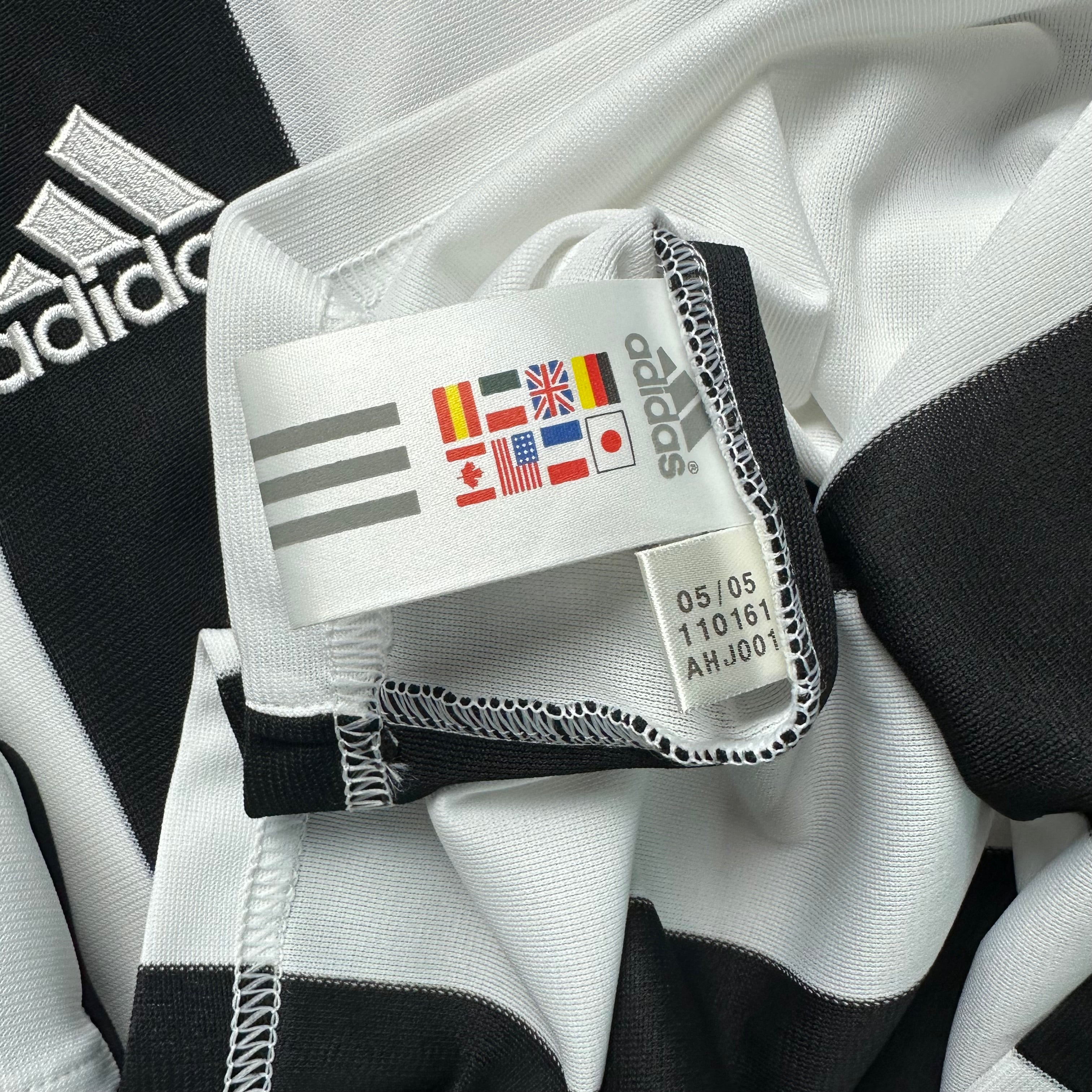 Newcastle 2005-07 Home Shirt (L) Shearer #9