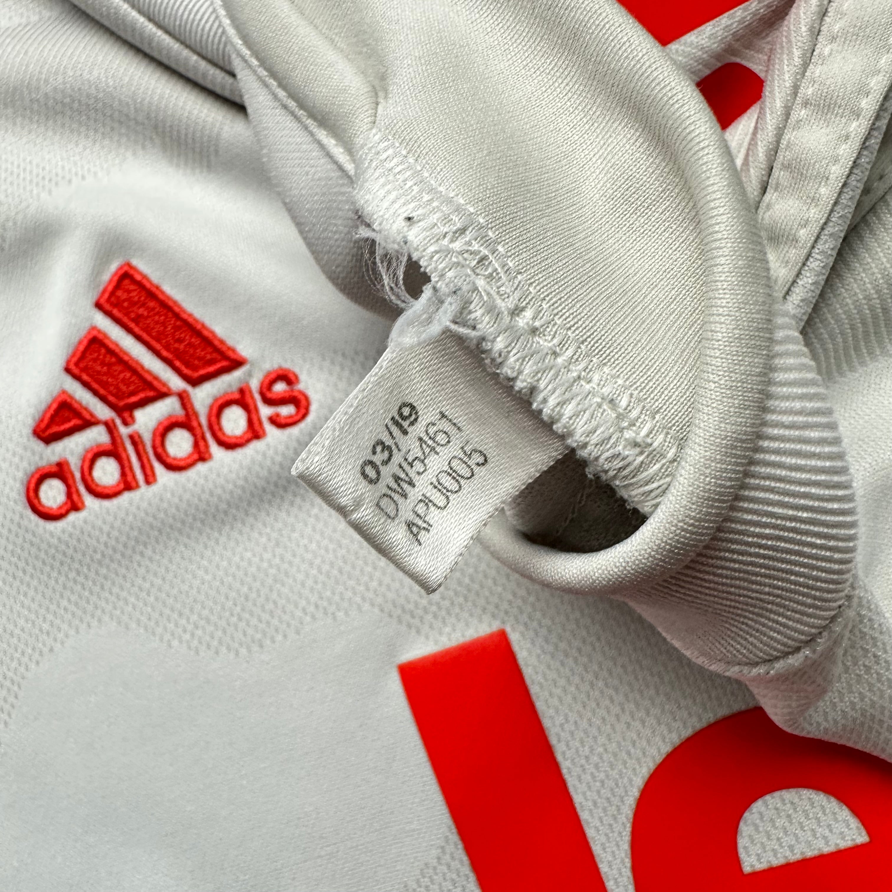 Juventus 2019-20 Away Shirt (L) Ronaldo #7