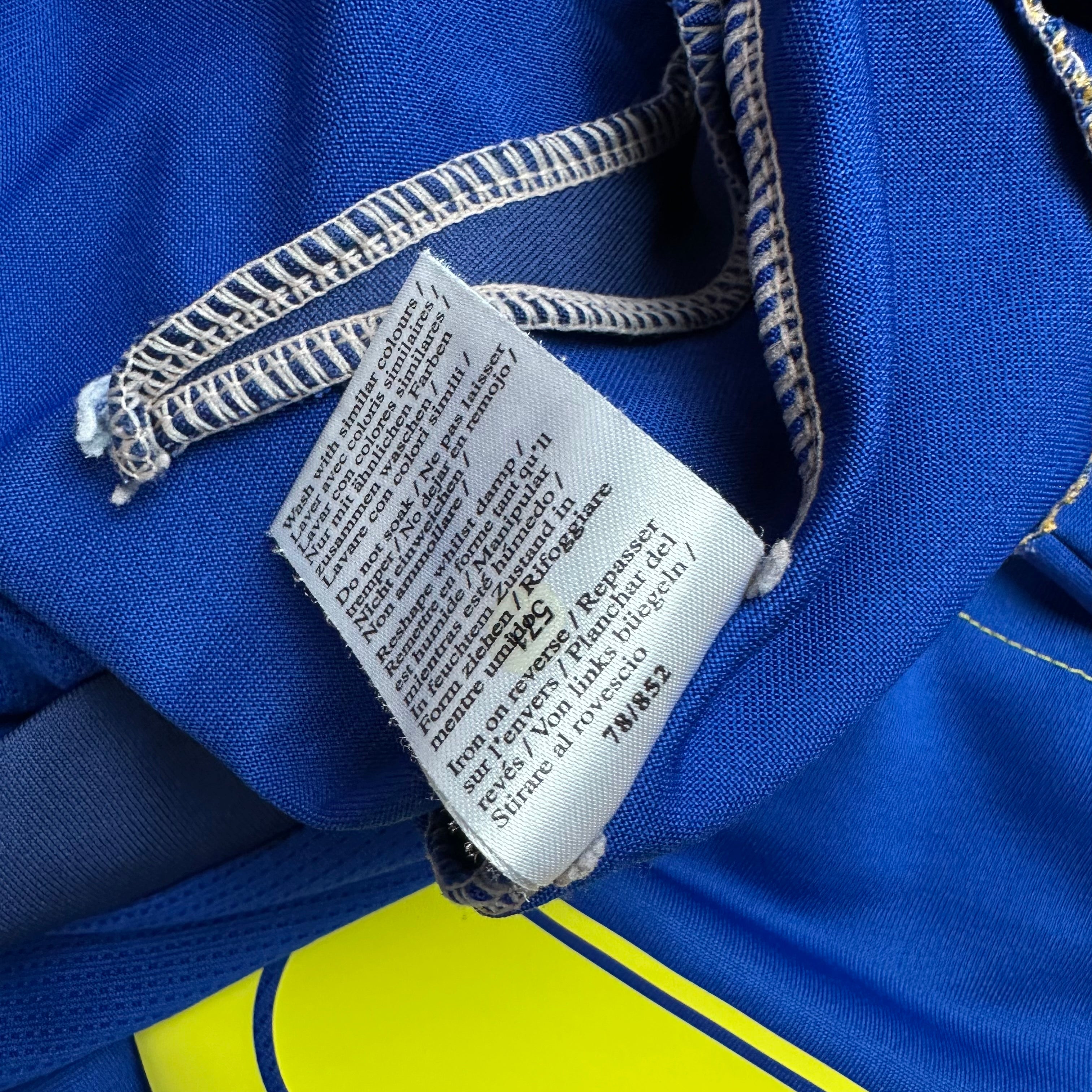 Sweden 2006 Away Shirt (L) Ibrahimovic #10