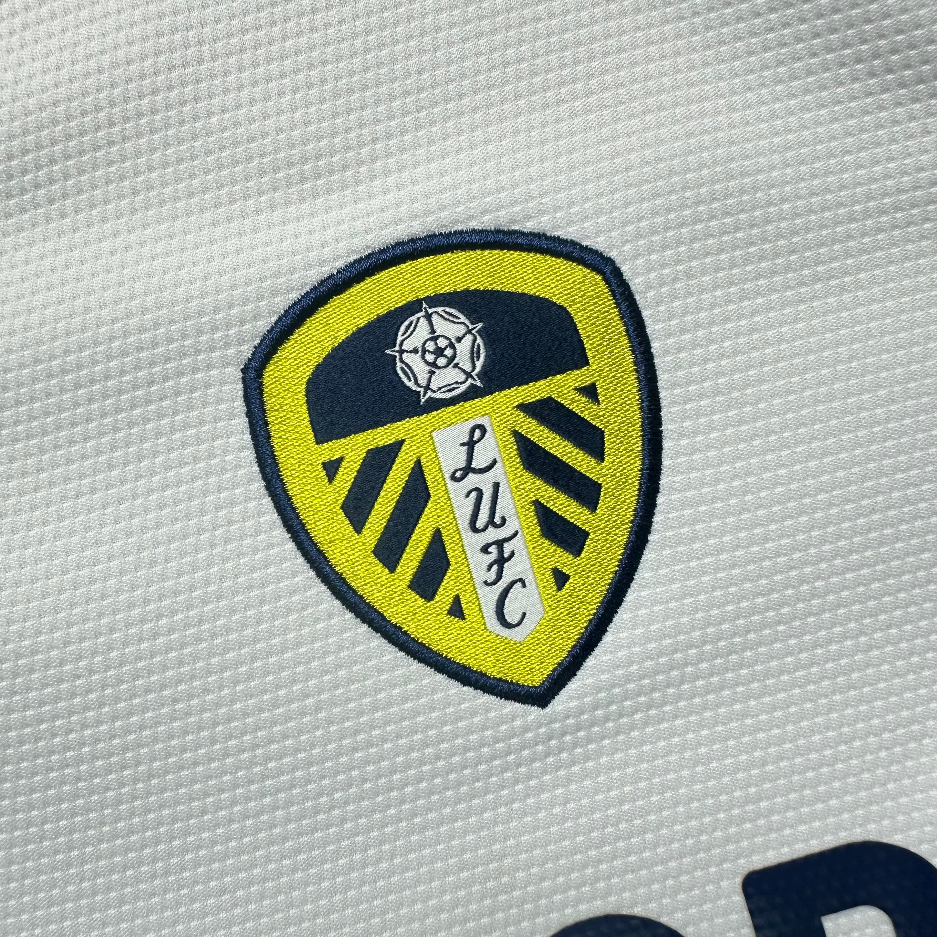 Leeds United 2021-22 Home Shirt (L)