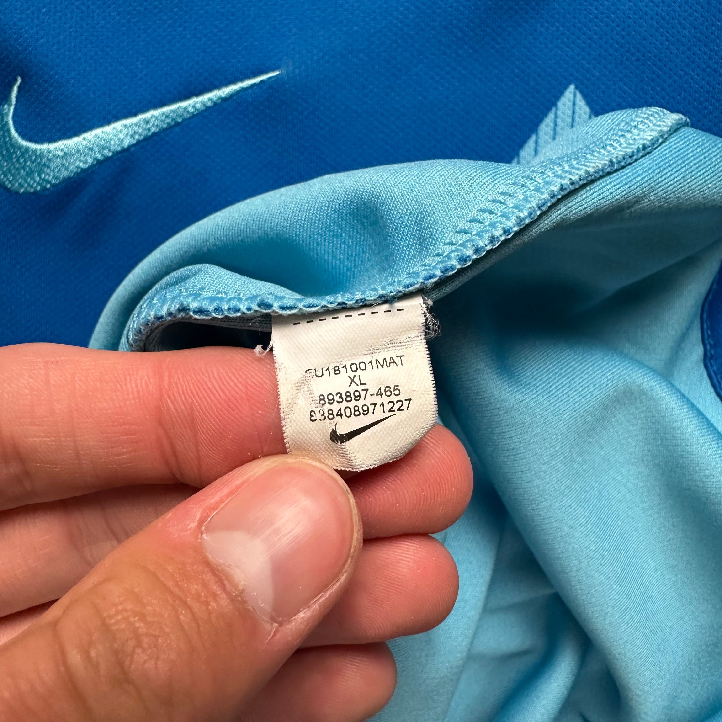 Slovenia 2018 Away Shirt (XL)