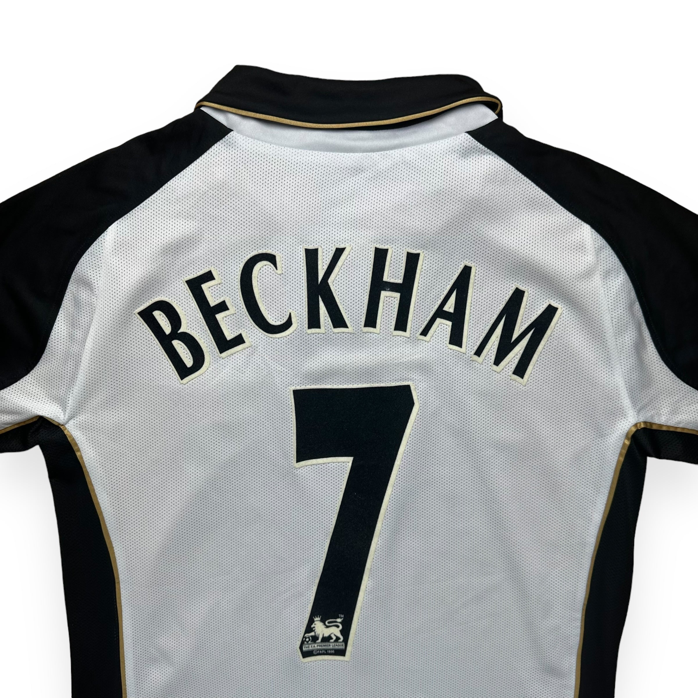 Manchester United 2001-02 Away Reversible Shirt (L) Beckham #7