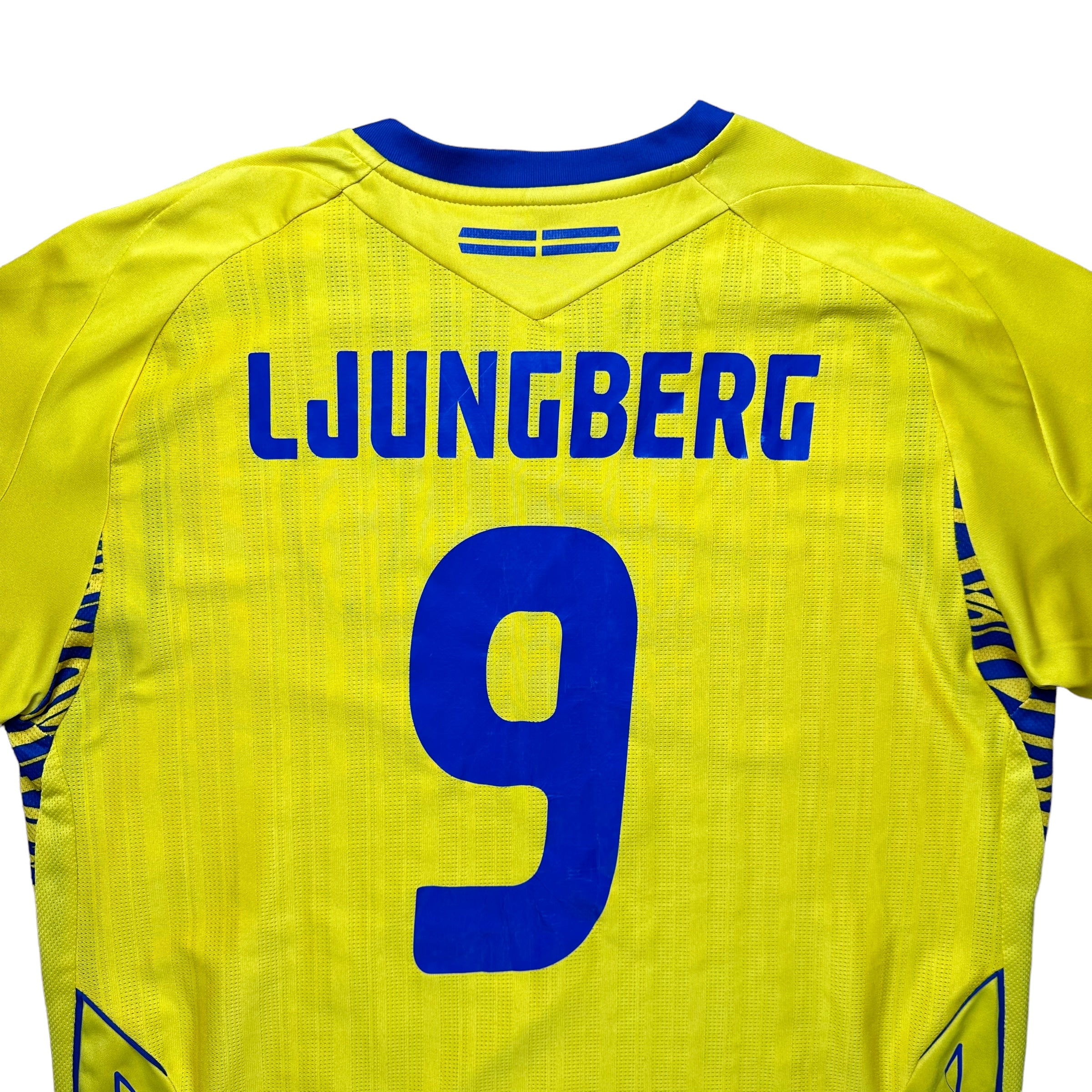 Sweden 2008 Home Shirt (L) Ljungberg #9