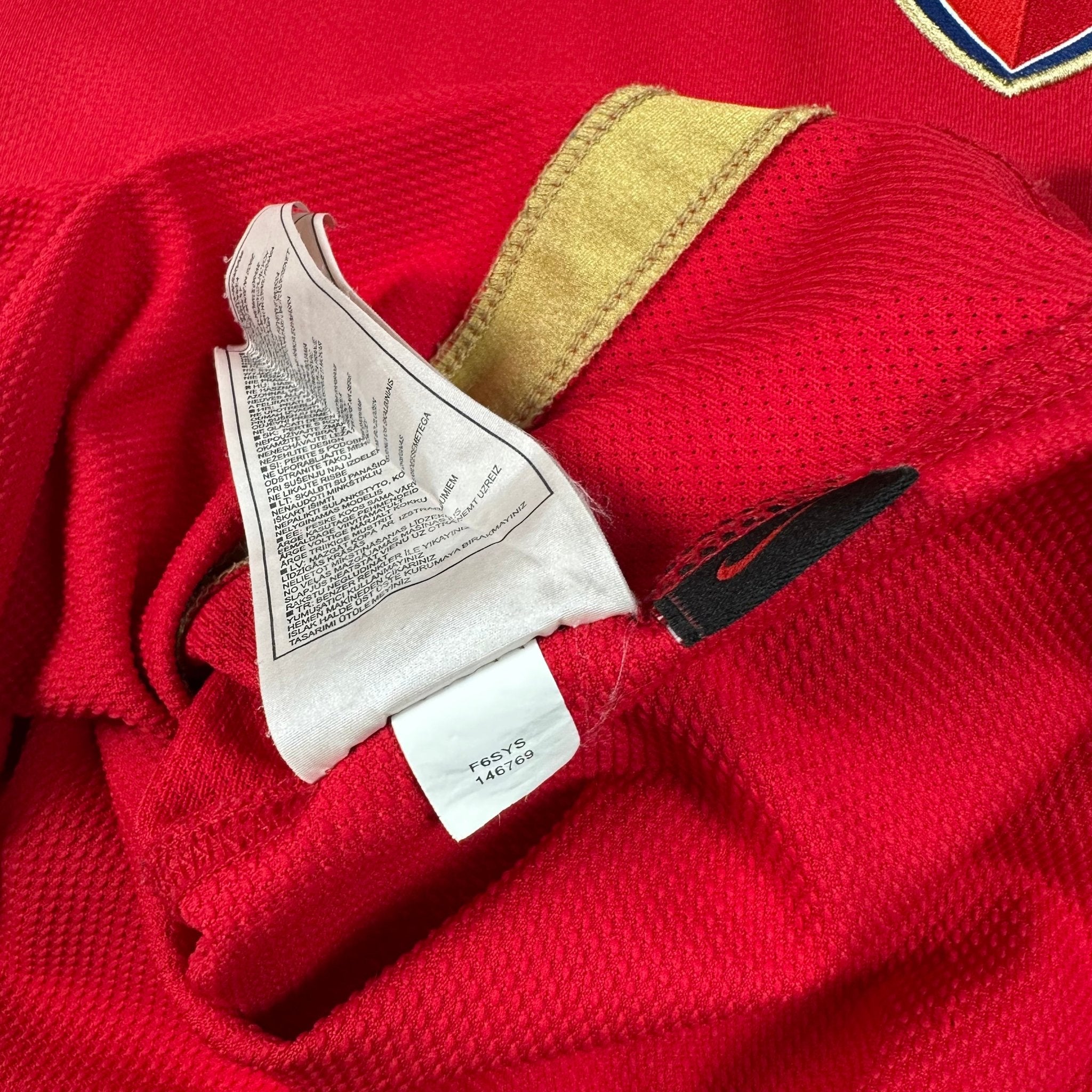 Arsenal 2006-08 Home Shirt (M) Henry 14 - Kitplug