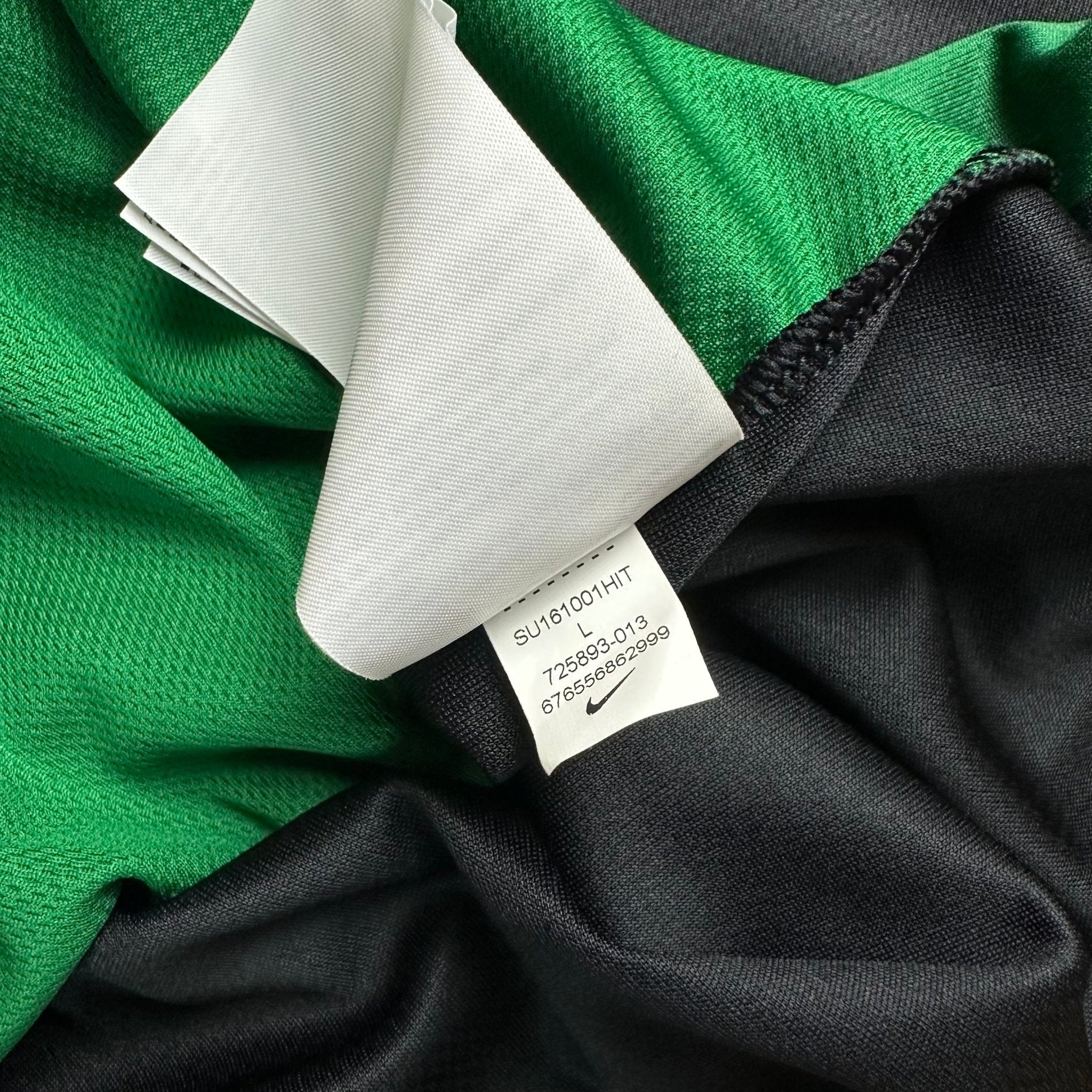 Augsburg 2016 - 17 Away Shirt (L) Kačar 20 - Kitplug