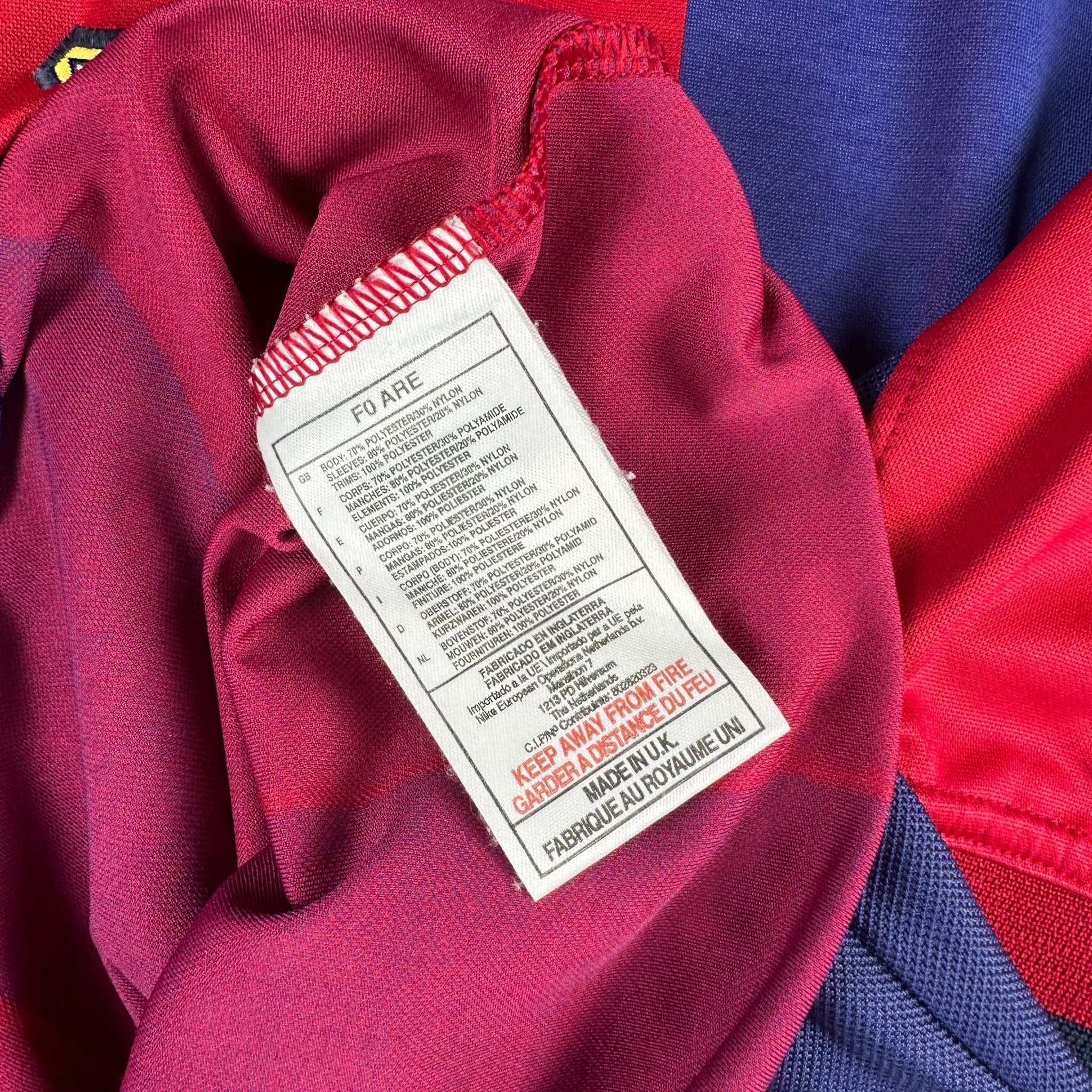 Barcelona 2000-01 Home Shirt (M) - Kitplug