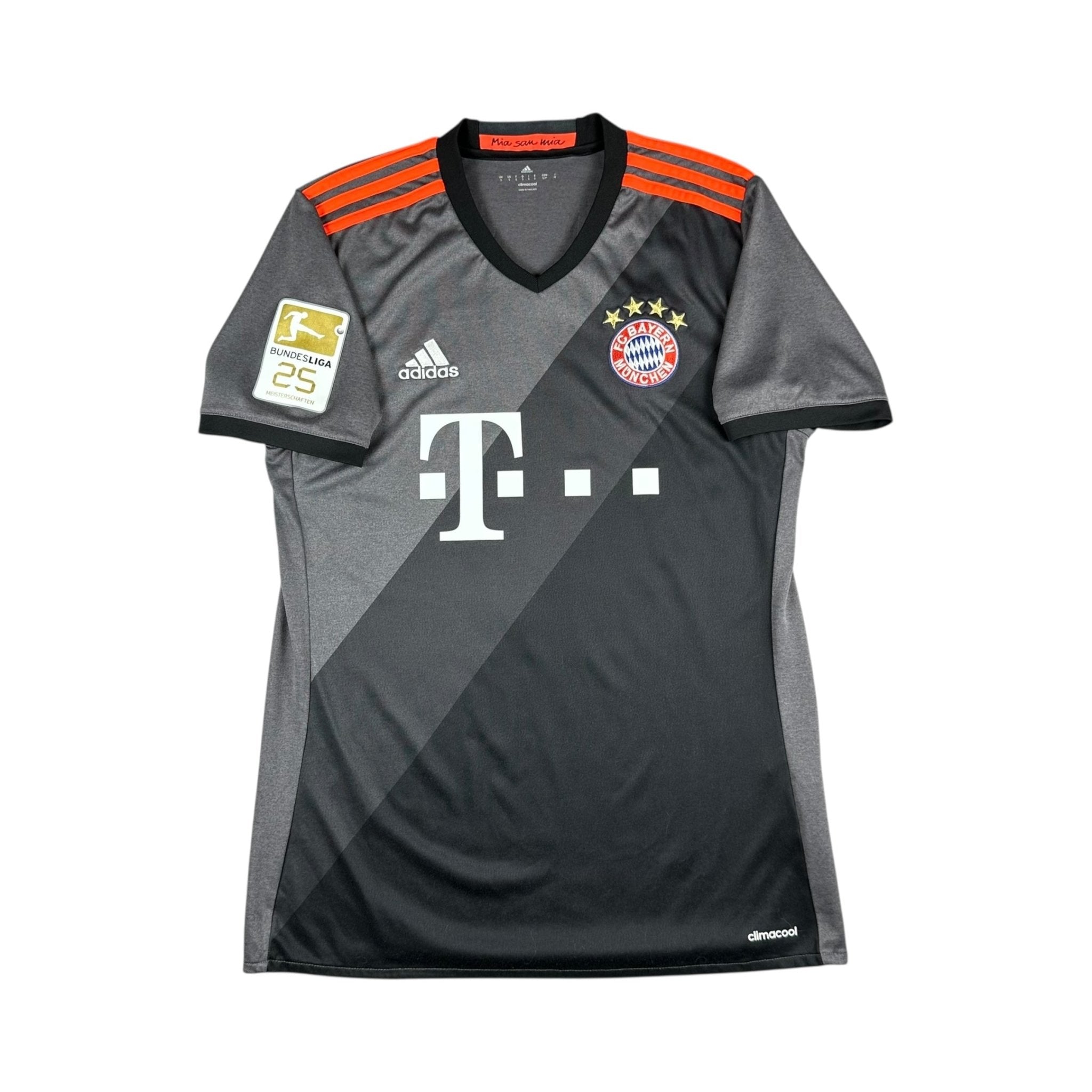 Bayern Munich 2016-17 Away Shirt (S) Costa 11 - Kitplug