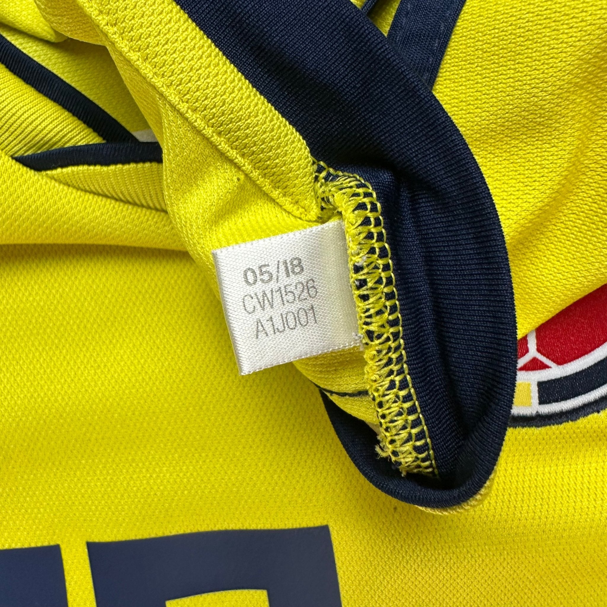 Colombia 2018 Home Shirt (M) James 10 - Kitplug