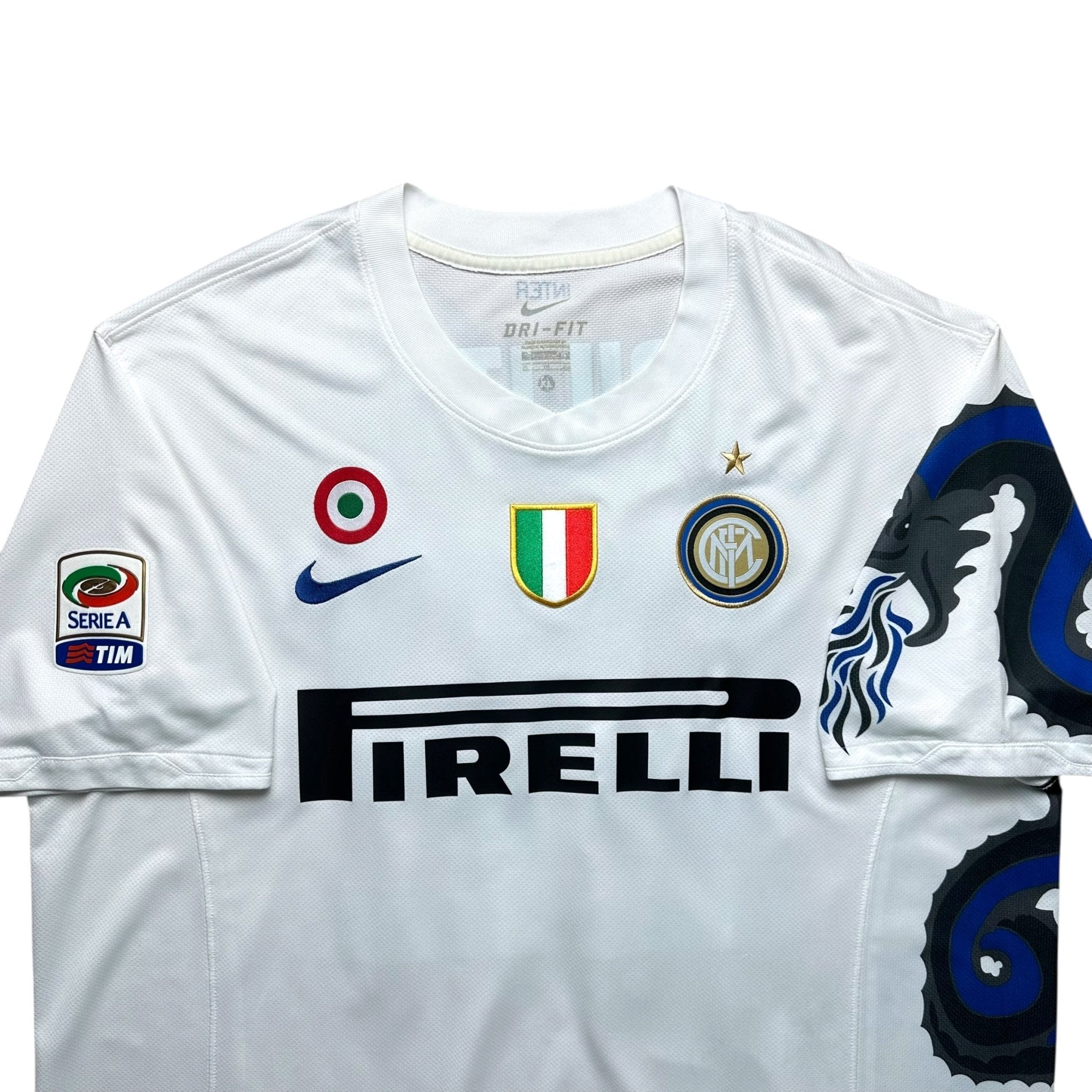Inter Milan 2010 - 11 Away Shirt (XL) Milito 22 - Kitplug