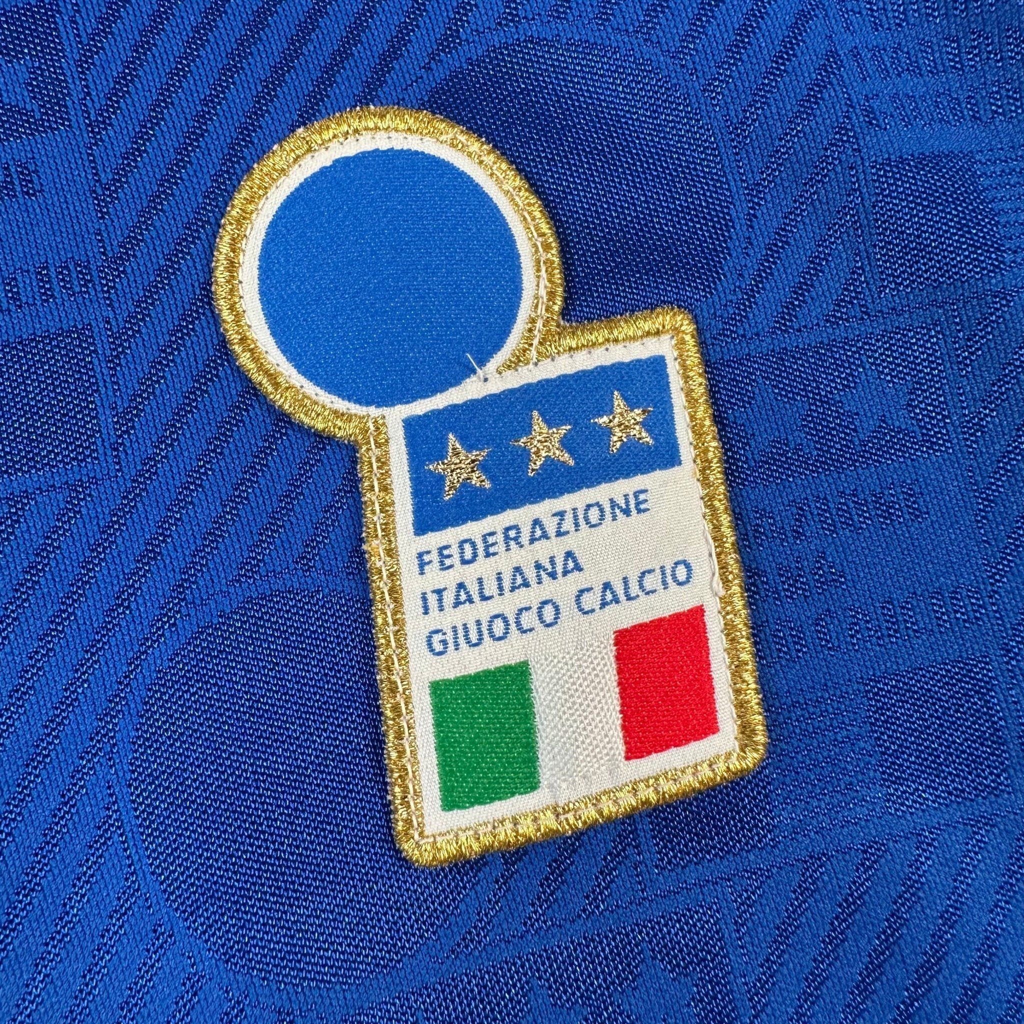 Italy 1994 Home Shirt (M) Baggio #10 - Kitplug