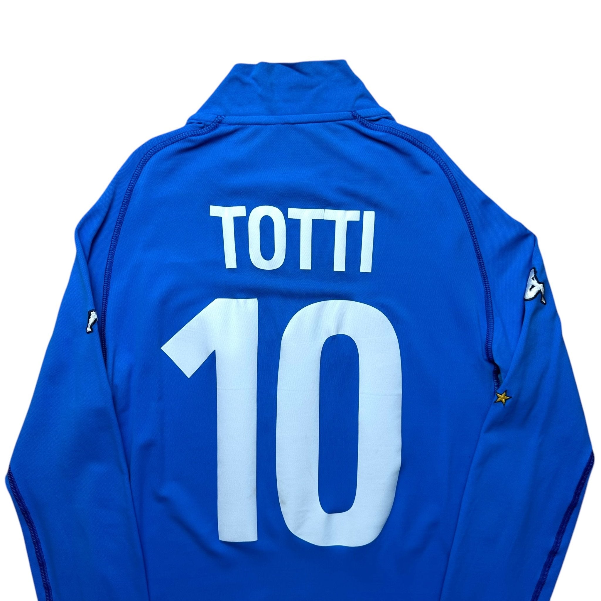 Italy 2002 Home Shirt (L) Totti 10 - Kitplug