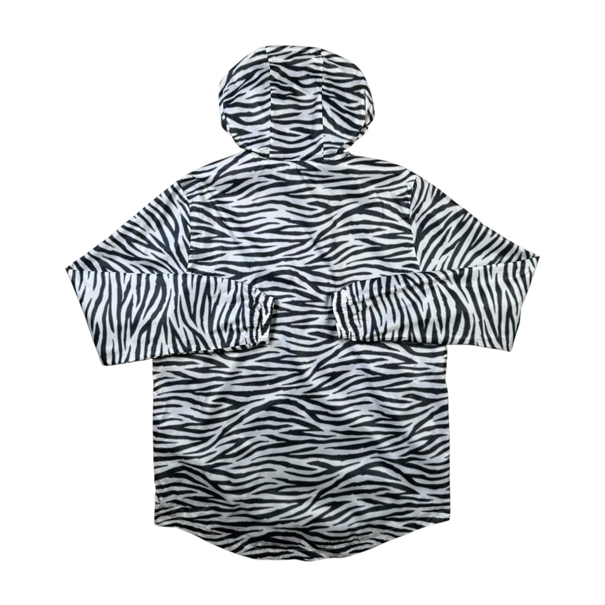 Juventus 2017-18 Rain Jacket (L) - Kitplug