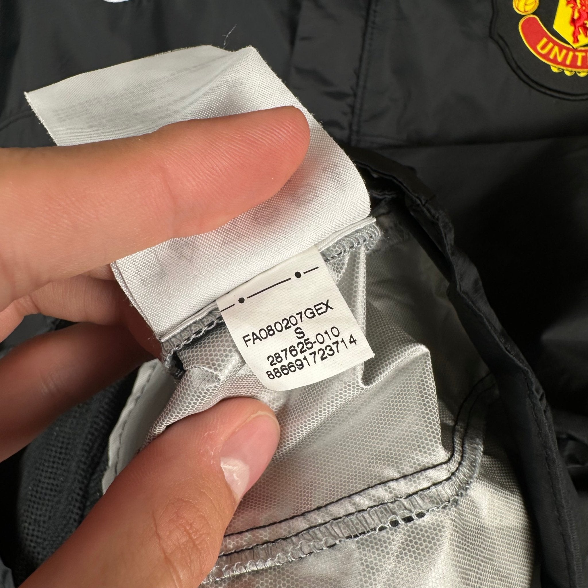 Manchester United 2009-10 Rain Jacket (S) - Kitplug