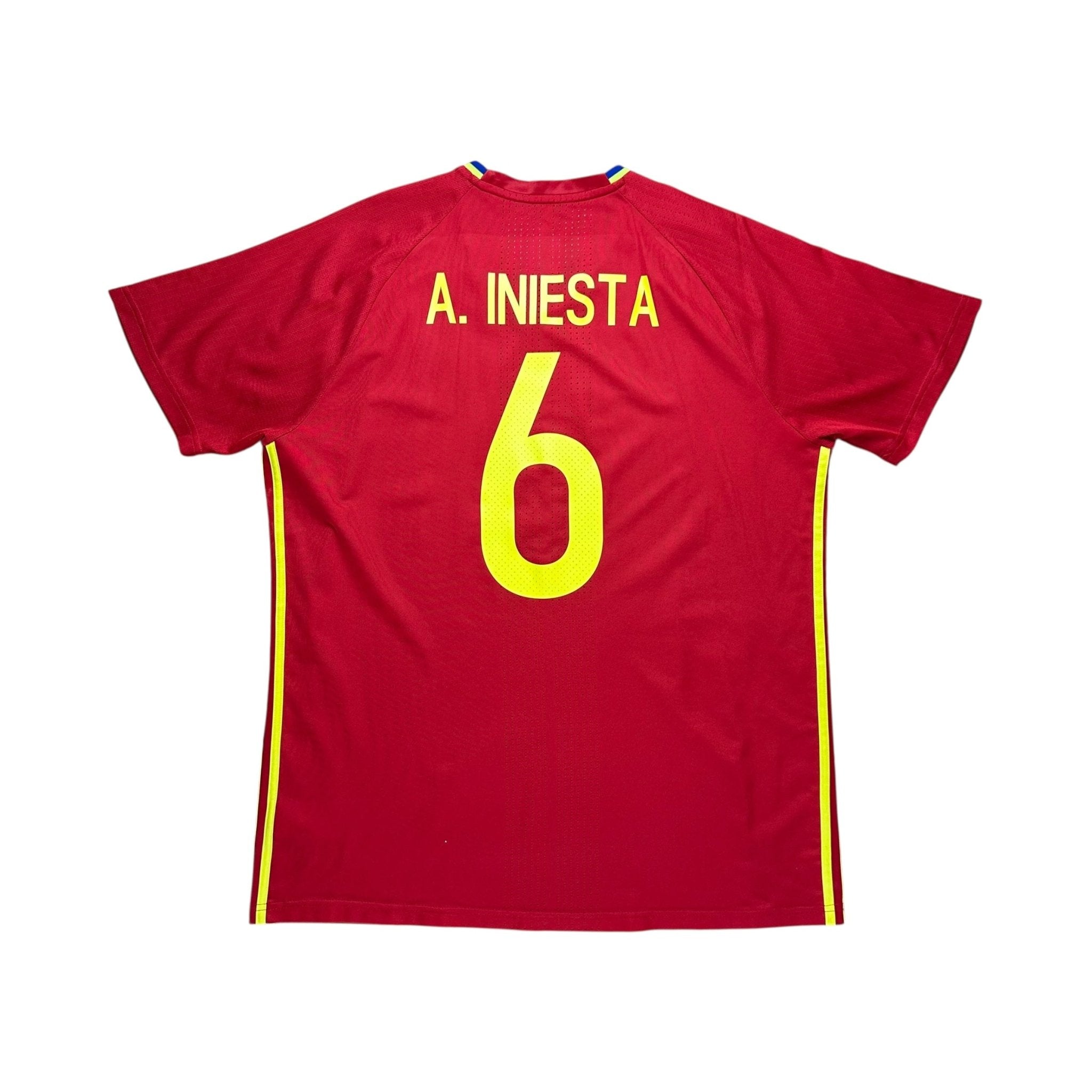 Spain 2015 - 16 Training Shirt (XL) Iniesta 6 - Kitplug