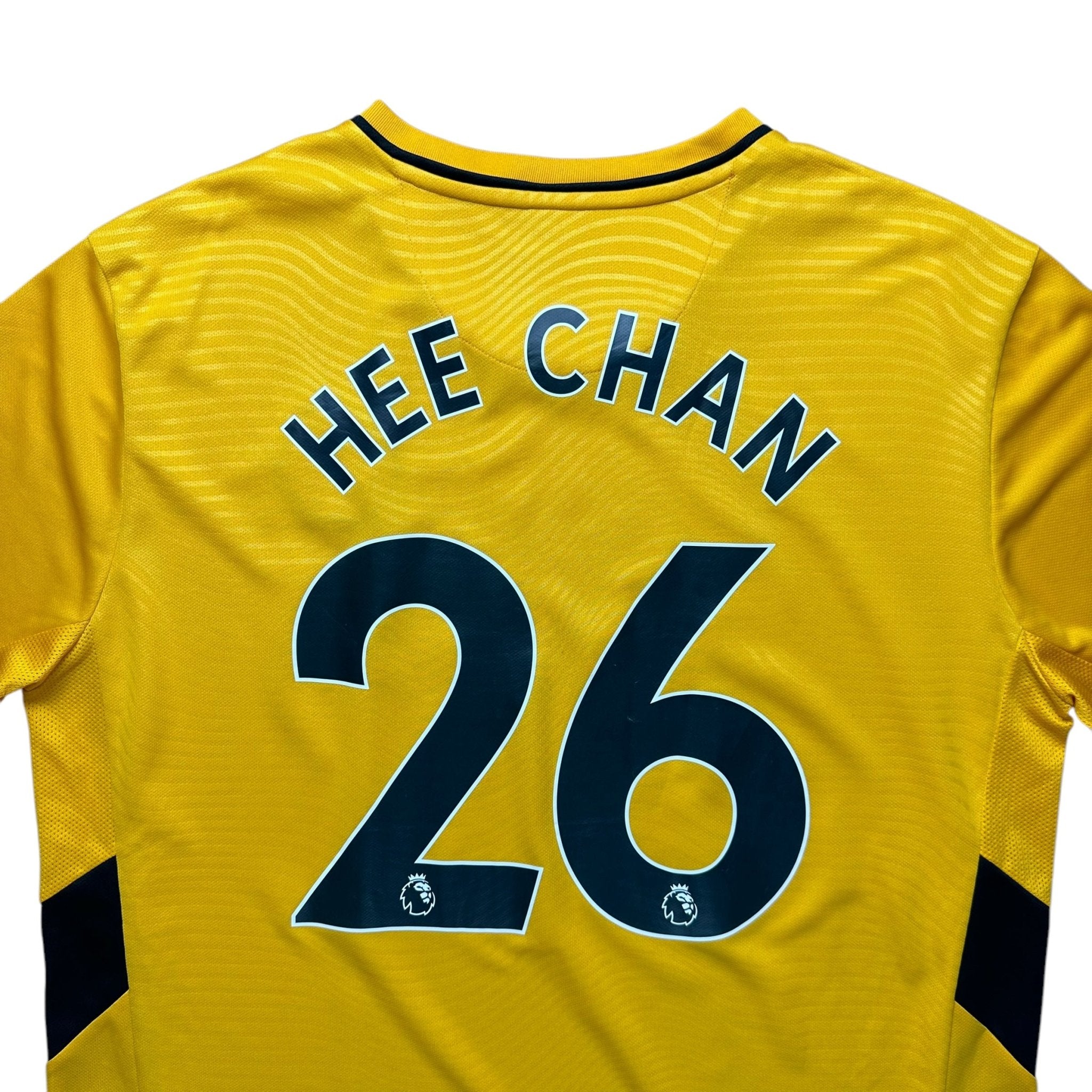 Wolverhampton Wanderers 2021 - 22 Home Shirt (XL) Hee Chan 26 - Kitplug